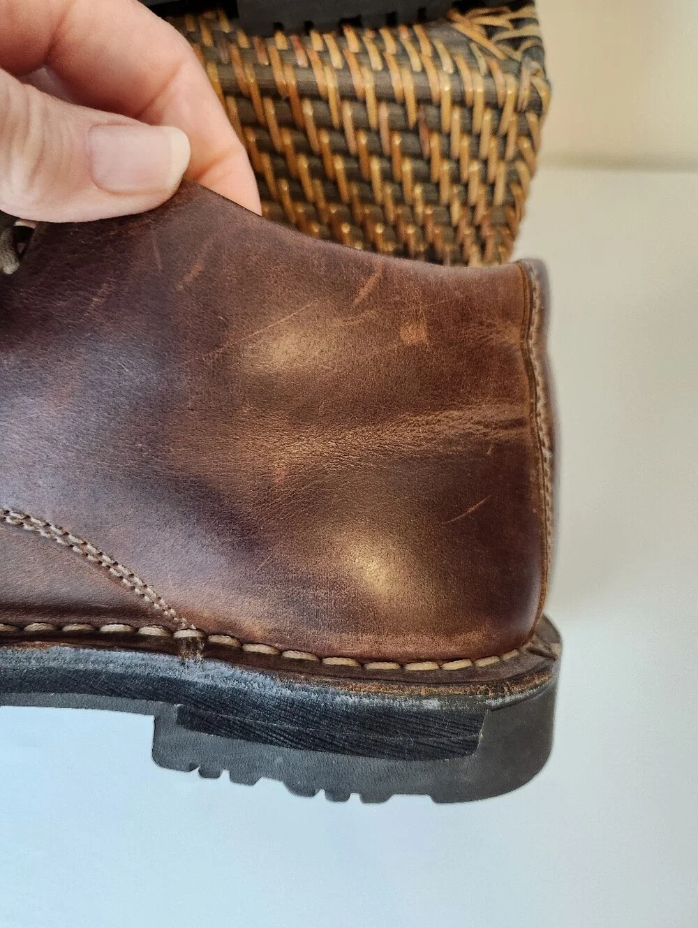 Keen Brown Distressed Leather Lug Sole Chukka Boots